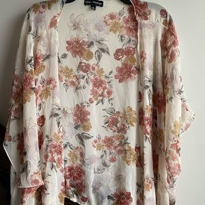 Sheer Kimono w Pink and Tan Flowers/Coverup